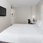Express - Magnificent Mile By Ihg Hotel