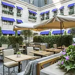 Waldorf Astoria Hotel 5*