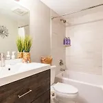 Apartment Cozy 2 Brm Mins Away From United Center *