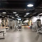 3Br Exquisite Lake View Loft W/ Parking In Building