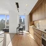 Level River North