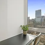 Hotel Level River North Chicago