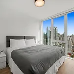 Hotel Level River North 4*