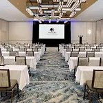 Doubletree By Hilton Magnificent Mile Hotel