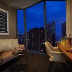 Viceroy 5* Chicago