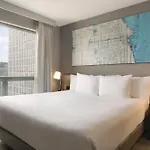 Hilton Magnificent Mile 3*