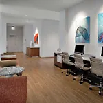 Hotel Hampton Mccormick Place 3*