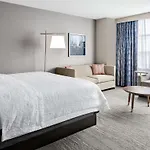 Hotel Hampton Mccormick Place 3*