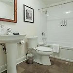 Hotel The