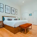 The 4* Chicago