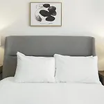 Landing Modern Apartment With Amazing Amenities