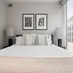 Apartment Streeterville 2br W Lounge Pool Nr Riverwalk Chi-1003