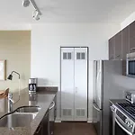 River West 1Br W Roofdeck Wd Nr Blue Line Chi-1023