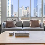 River North 1Br W Lounge Gym Nr Shops Beach Chi-1015
