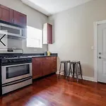 Apartment Modern Belden Chicago