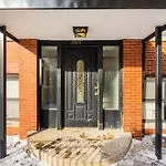 Apartment By The Lake