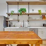 Bright Modern 4Bd 2Ba In The Heart Of Wrigleyville Condo