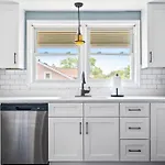 Norwood Park/Edison Park! Workstation & In-Unit Laundry! 2Nd Floor Apt