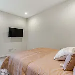 7 Mi To Downtown Luxe Chicago Condo