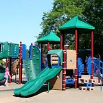 Lincoln Park 3 Bedroom Penthouse