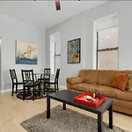 Spacious 3 Bedroom Apartment Close To Downtown