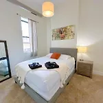 Spacious 420-Friendly 2Br Retreat Near Mccormick Place, Grant Park And Soldier Field