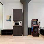 River North With Balcony Apartment