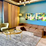 Spacious 5Br Luxury Suite Perfect For Group Sleeps 12 Near Mccormick Place, Grant Park And Soldier Field