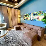 Spacious 5Br Luxury Suite Perfect For Group Sleeps 12 Near Mccormick Place, Grant Park And Soldier Field