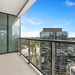 Foundry Unmatched Skyline Views At Lincoln Park