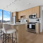 Foundry Unmatched Skyline Views At Lincoln Park