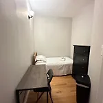 Homestay Wonderful Close To Downtown - Free Parking *