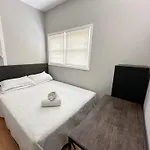 Homestay Wonderful Close To Downtown - Free Parking Chicago