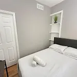 Homestay Wonderful Close To Downtown - Free Parking Chicago