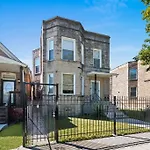 Apartment Newly Rehabbed Greystone With 2 Private Apartments, Backyard, Garage, Laundry, Close To Expressway Chicago