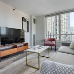 Gold Coast 2Br W Outdoor Terrace Nr Beach L Chi-1016