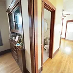 2Br 1Ba Irving Park Updated Vintage Top Unit 2-Flat