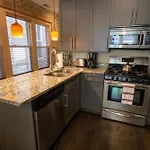 Apartment Roscoe Village Chicago