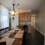 Apartment Roscoe Village Chicago