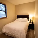 Roscoe Village Apartment Chicago
