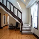 Roscoe Village Apartment Chicago
