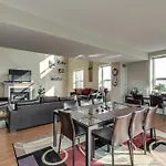 Aparthotel The Penthouse At Grand Plaza Chicago