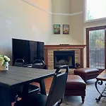 4 Bedroom Home In Best Location Parking Fireplace Back Yard Pets Welcome