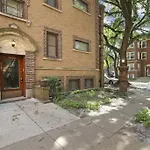 City Charm 1-Bedroom Oasis - Woodlawn 1E