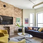 Apartment Beautifully Remodeled Third Floor Flat In River North - 3n *