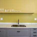 Beautifully Remodeled Third Floor Flat In River North - 3n Apartment