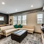 Pet Friendly And For 7! Large Common Areas To Converse And Connect Apts * Chicago