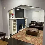 Beautiful 4 Bedroom 2 Bath Home, Peaceful,Relaxing