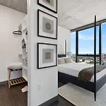 Apartment Fulbrix Bright Designer With West Loop Views Chicago