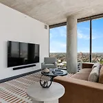 Fulbrix Bright Designer With West Loop Views *
